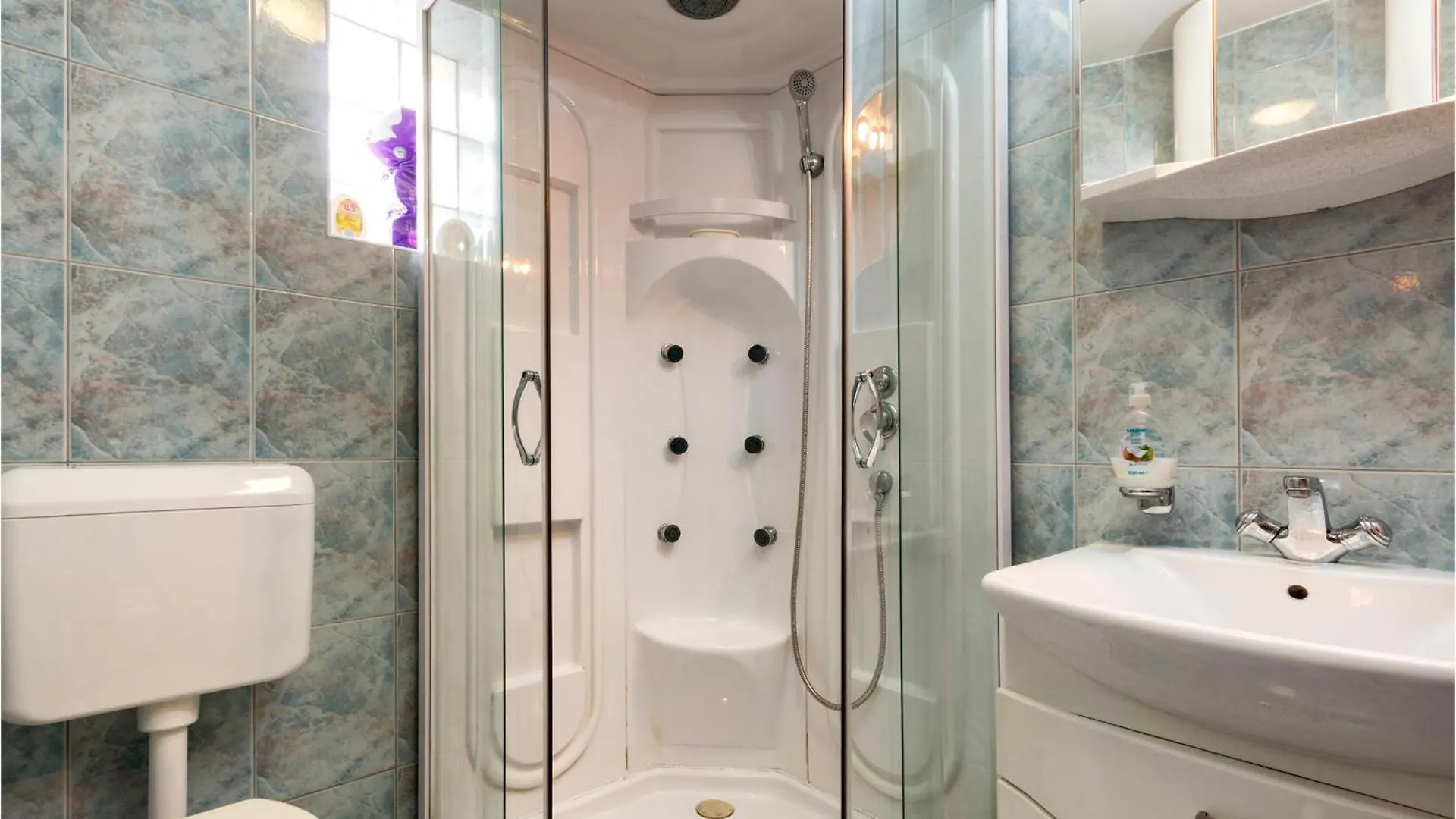 3 Bedroom Nice Apartment In Перой Хорватия